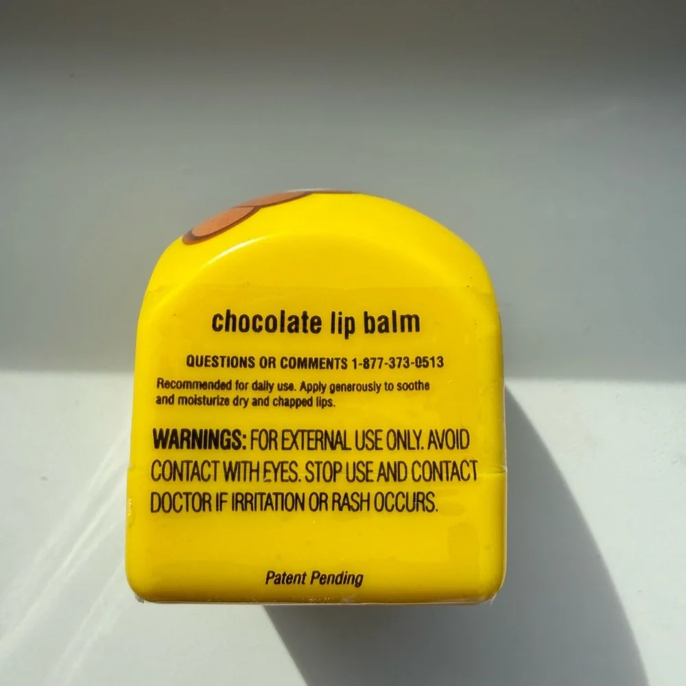Emoji Kaomoji Lip Balm Surprise 2 Pack Coconut Vanilla Mint Chocolate New‎